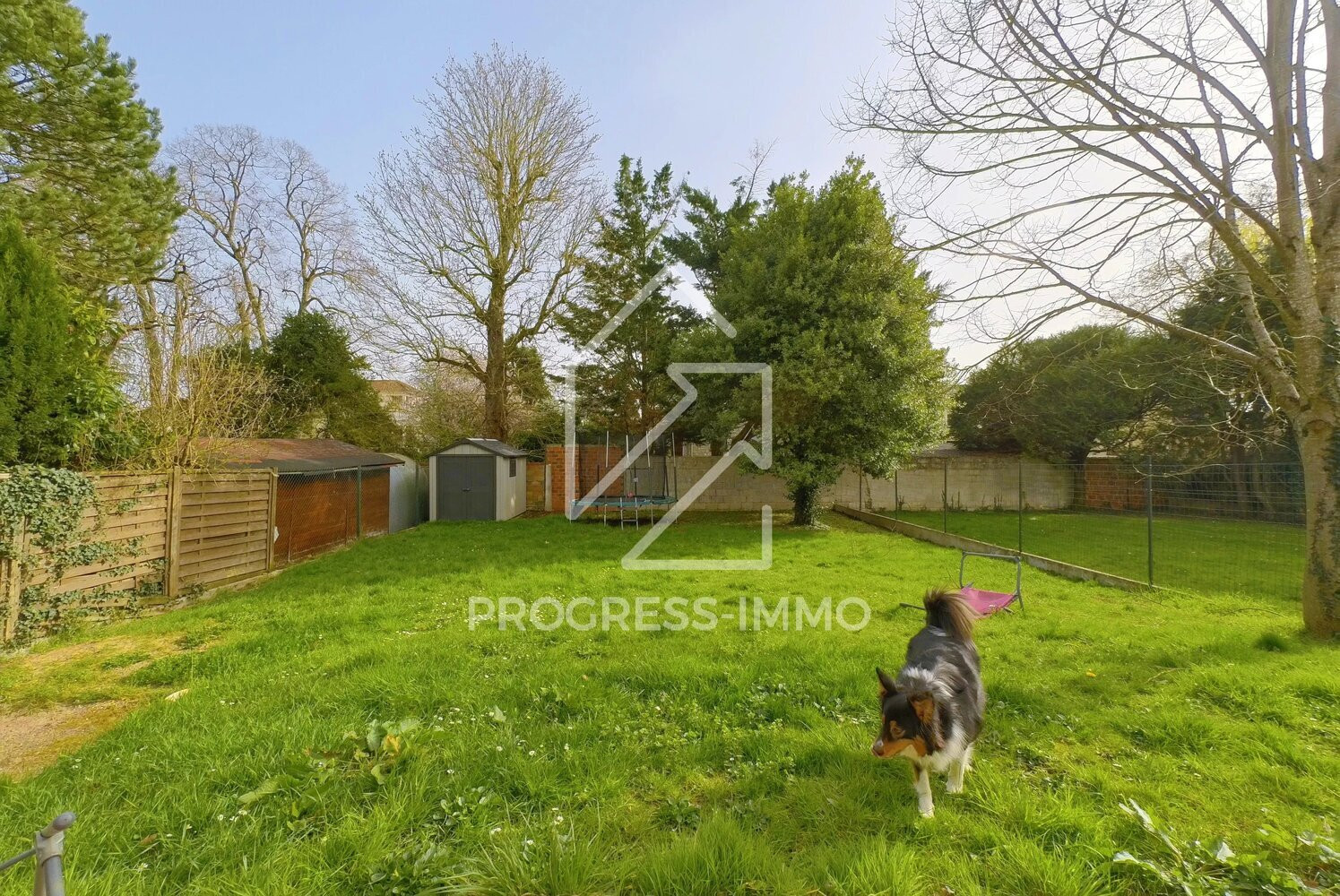 
                                                Vente
                                                 Maison familiale de 170m² sur 532m² terrain à