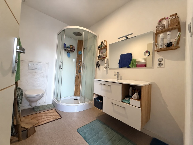 
                                                Vente
                                                 MAISON FAMILIALE DE 260 M2 - 7 CHAMBRES, STUDIO ET GRANGE, terrain de 1270m2