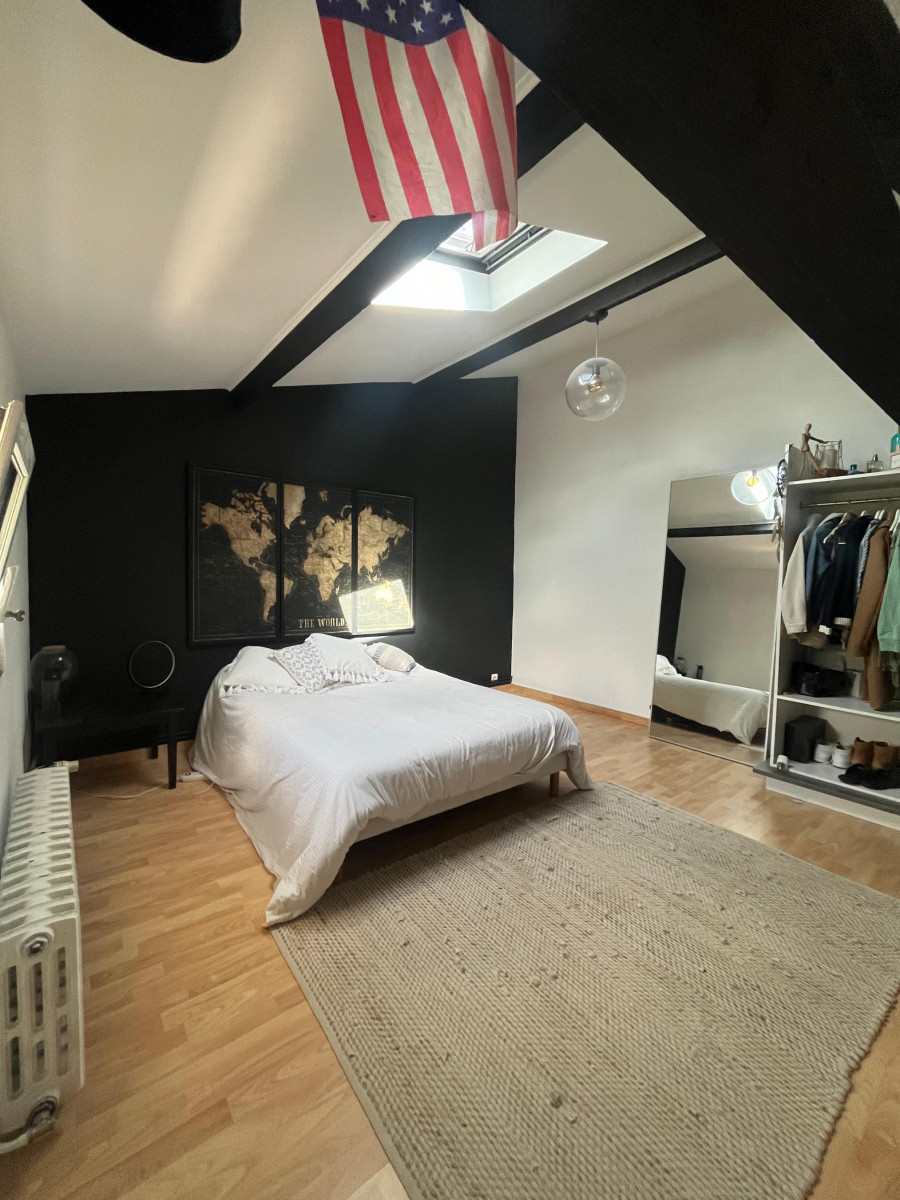
                                                Vente
                                                 Maison familiale de 6 chambres sur vaste terrain