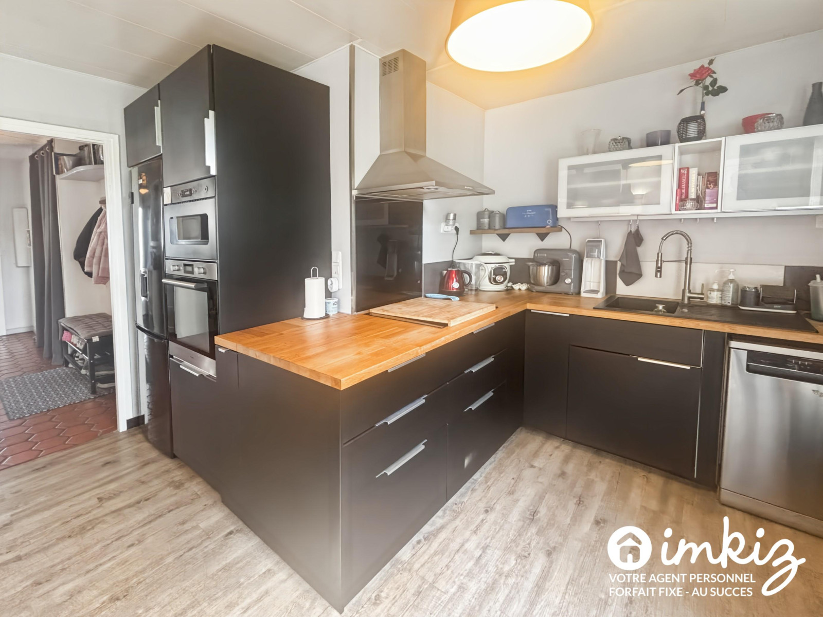 
                                                Vente
                                                 Maison familiale de plein pied avec jardin