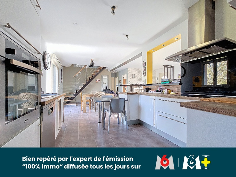 
                                                Vente
                                                 Maison familiale, face nature à 8min de Saint-Cyr-sur-loire