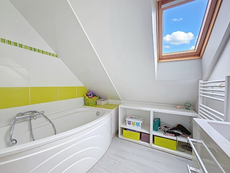 
                                                Vente
                                                 Maison familiale, face nature à 8min de Saint-Cyr-sur-loire
