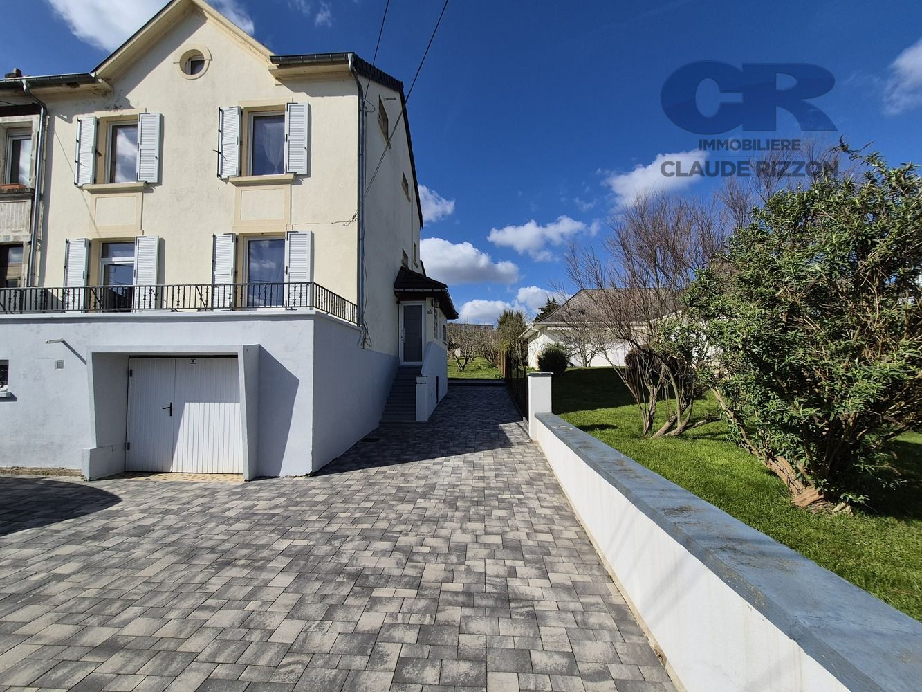 
                                                Vente
                                                 Maison familiale FAMECK