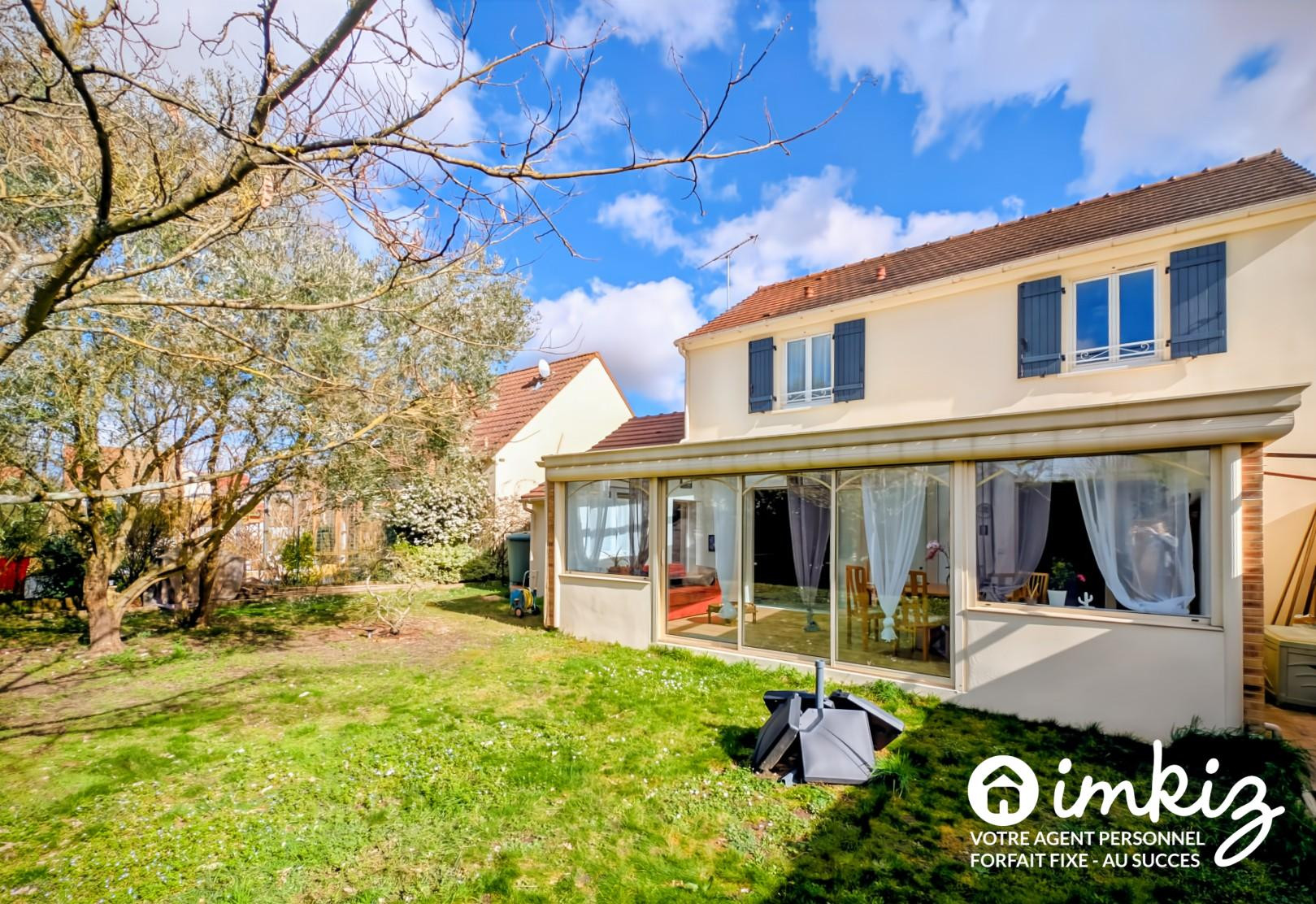 
                                                Vente
                                                 Maison familiale lumineuse de 112 m² – 3 chambres