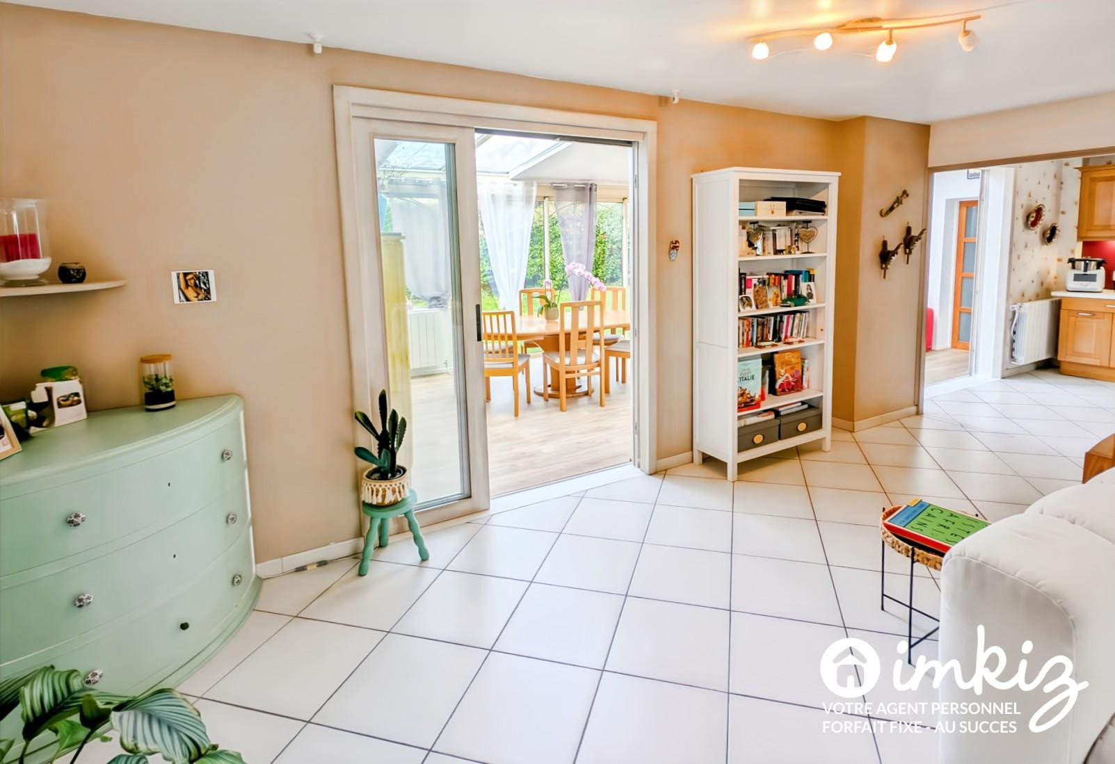 
                                                Vente
                                                 Maison familiale lumineuse de 112 m² – 3 chambres