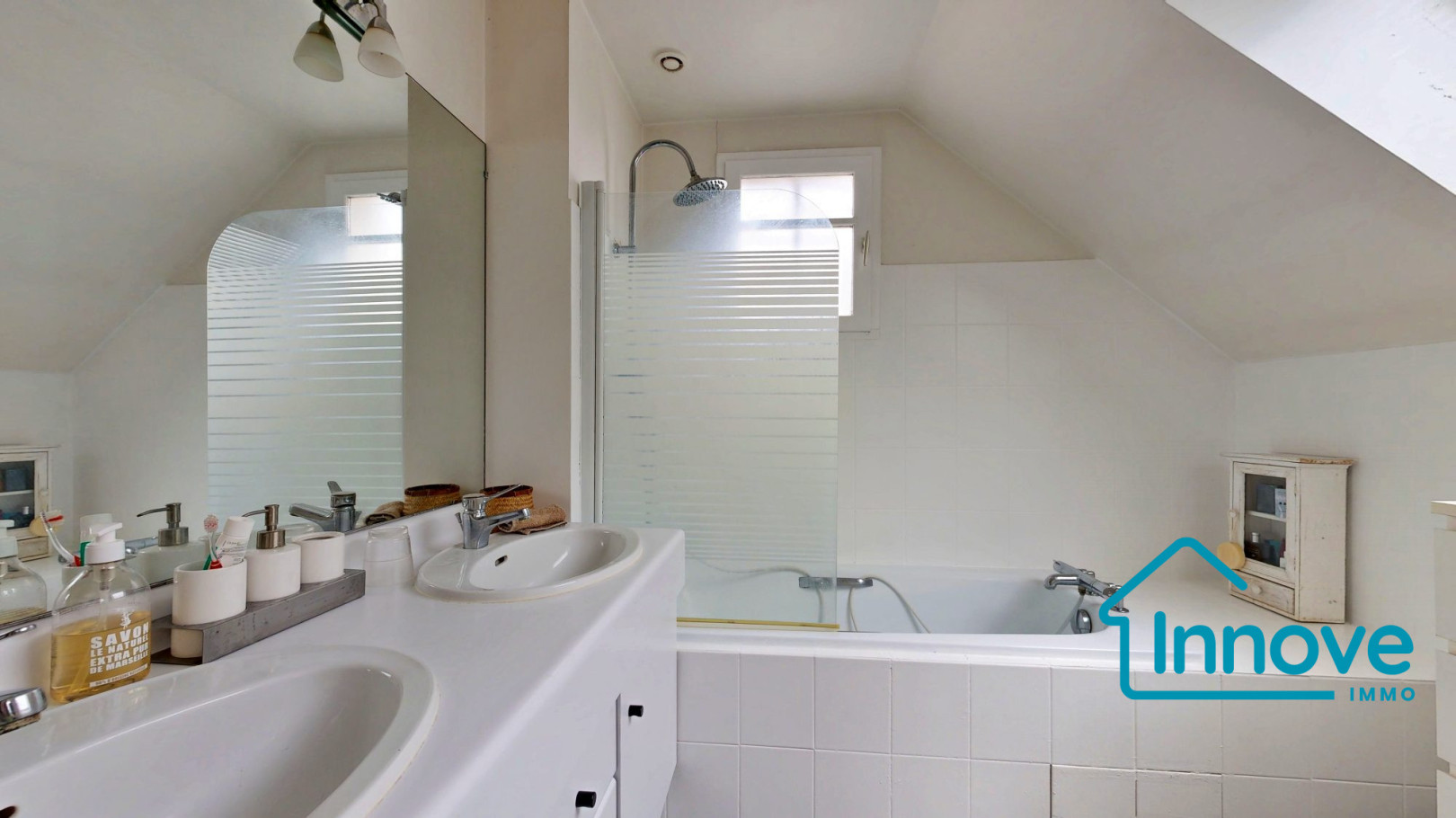 
                                                Vente
                                                 MAISON FAMILIALE - MONTESSON - CENTRE