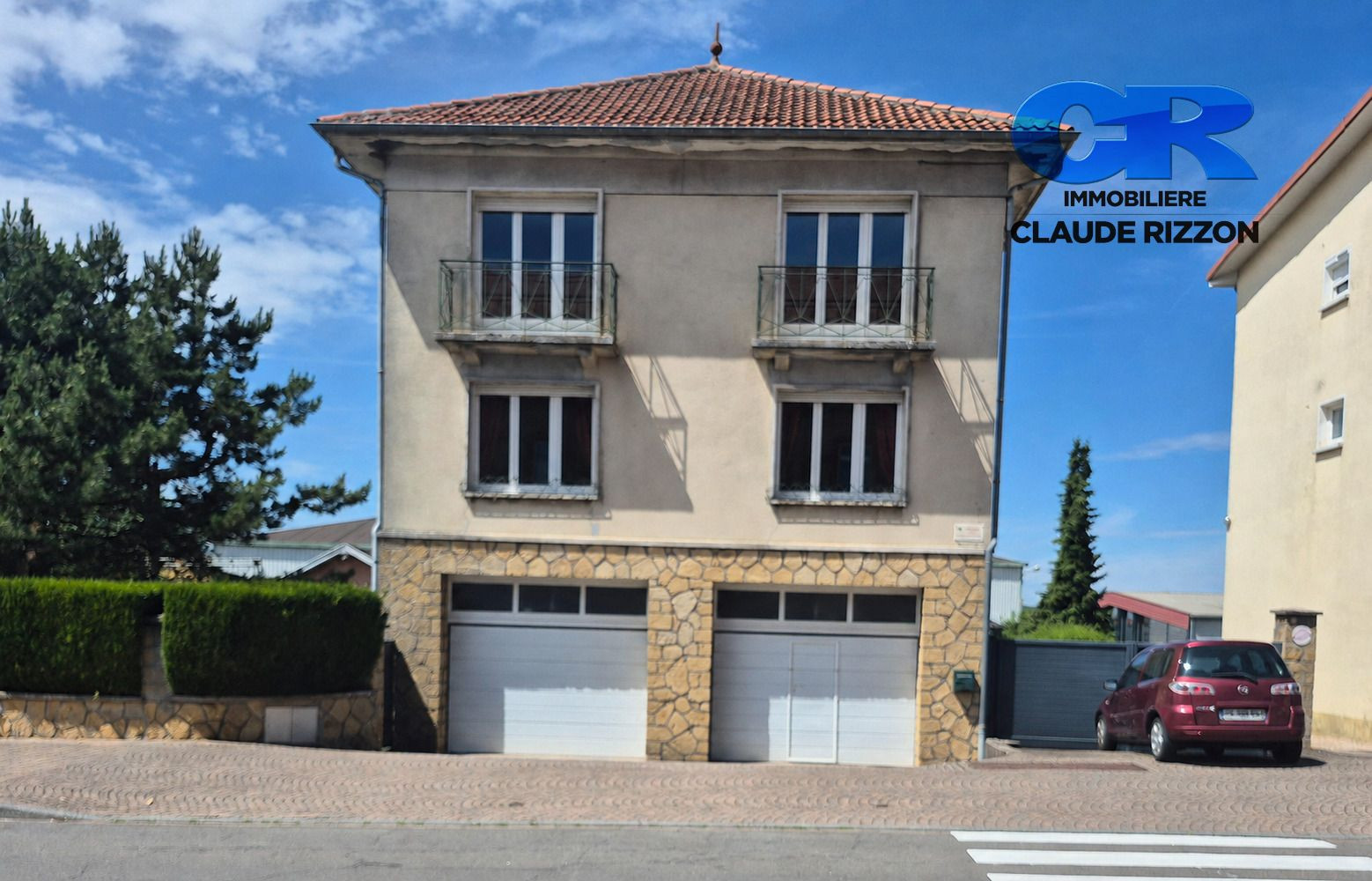 
                                                Vente
                                                 Maison familiale Montois-la-Montagne