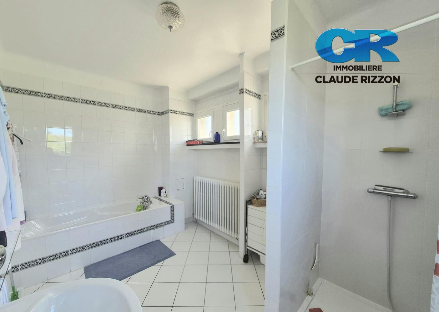 
                                                Vente
                                                 Maison familiale Montois-la-Montagne