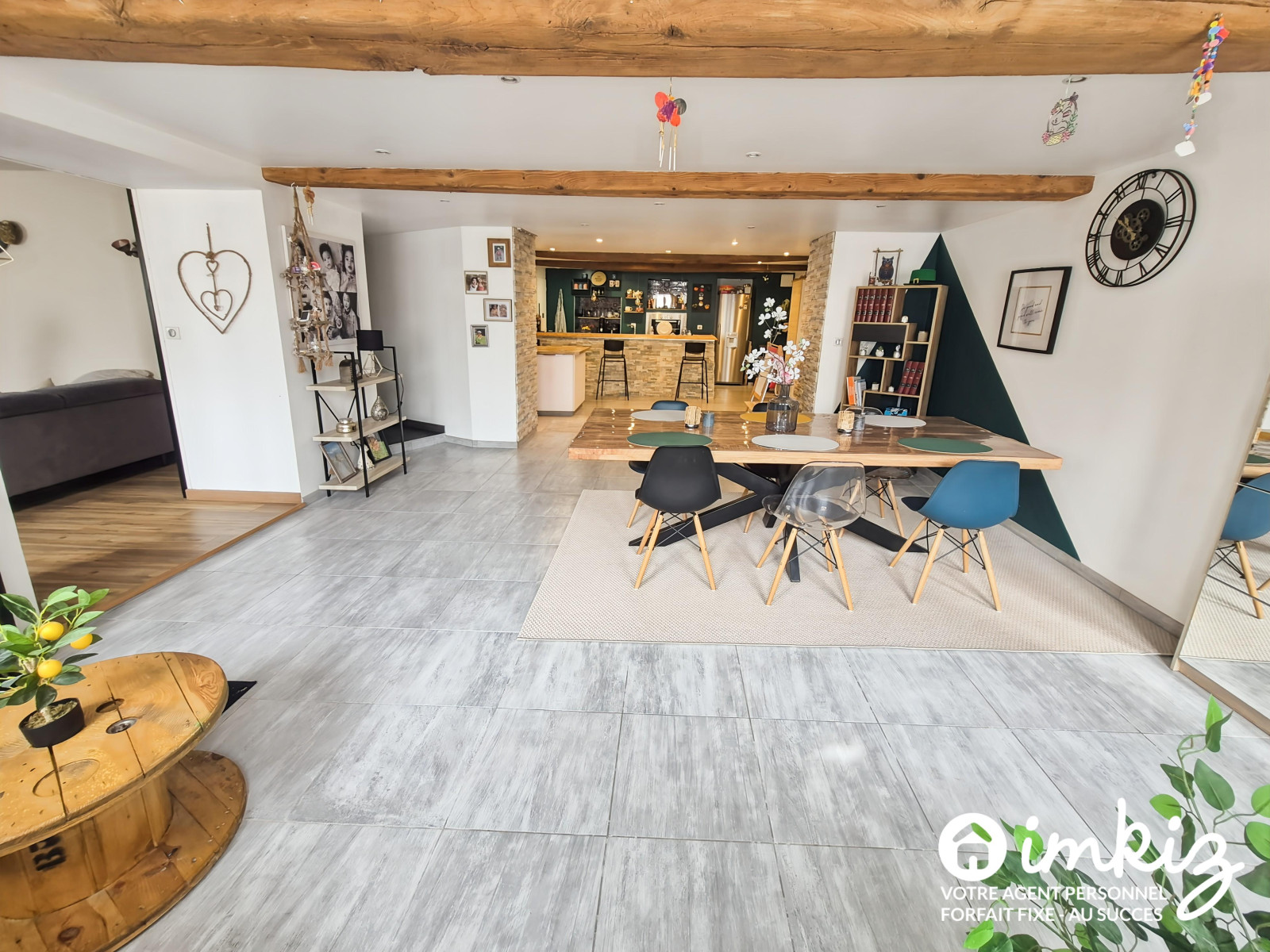 
                                                Vente
                                                 Maison familiale parfaitement rénovée de 220 m²