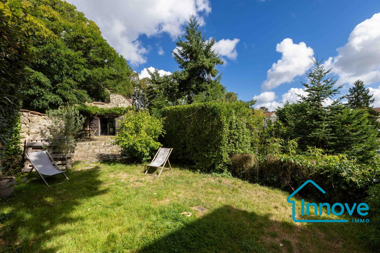 
                                                Vente
                                                 Maison familiale quartier des Bouviers à Guyancourt