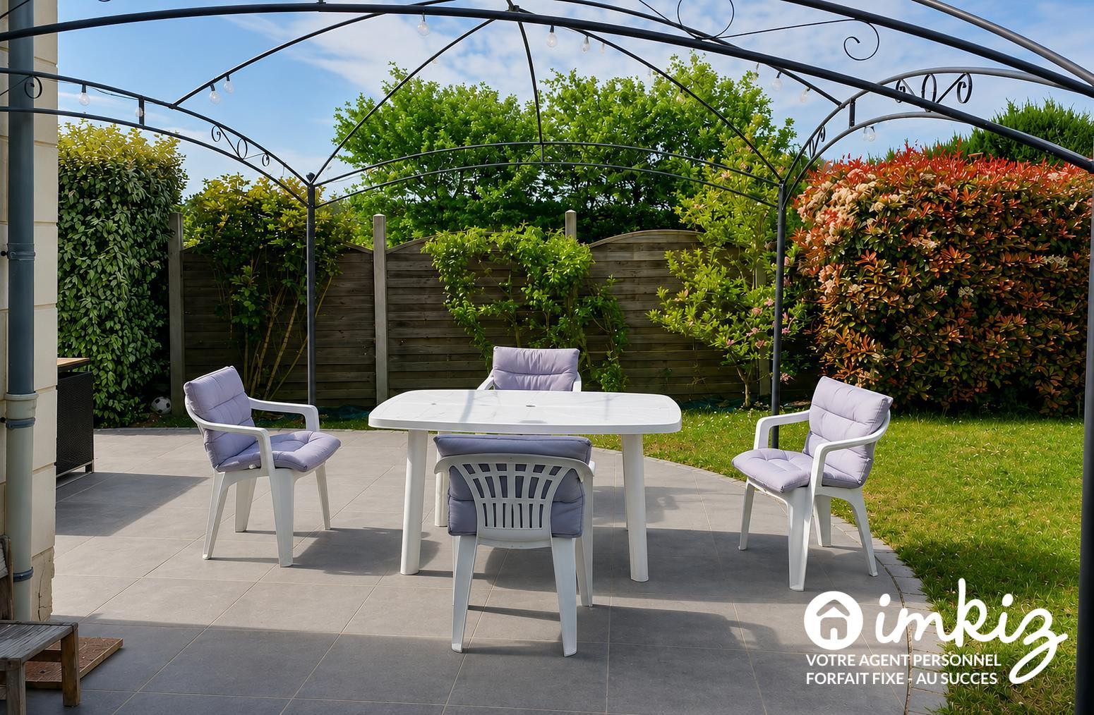 
                                                Vente
                                                 Maison familiale récente 140m² avec jardin
