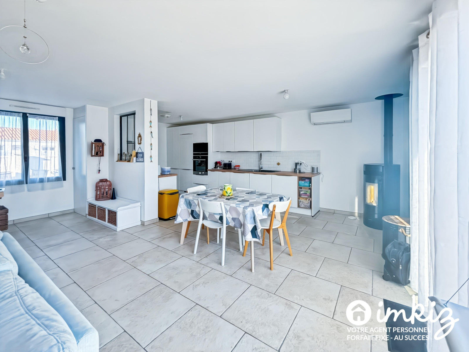 
                                                Vente
                                                 Maison familiale rénovée avec piscine + un T2