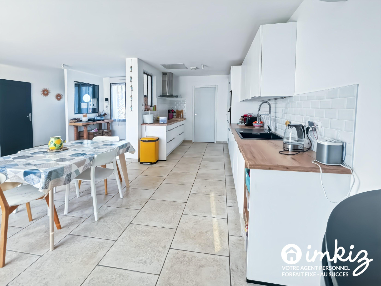 
                                                Vente
                                                 Maison familiale rénovée avec piscine + un T2