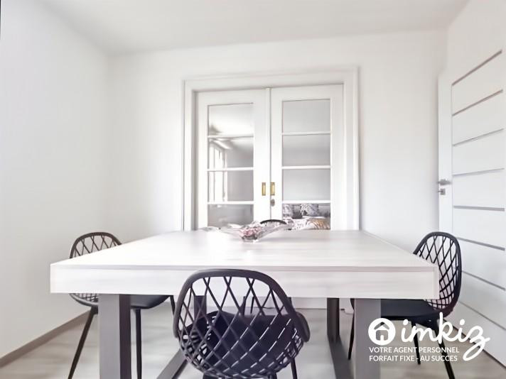 
                                                Vente
                                                 Maison familiale rénovée avec potentiel locatif