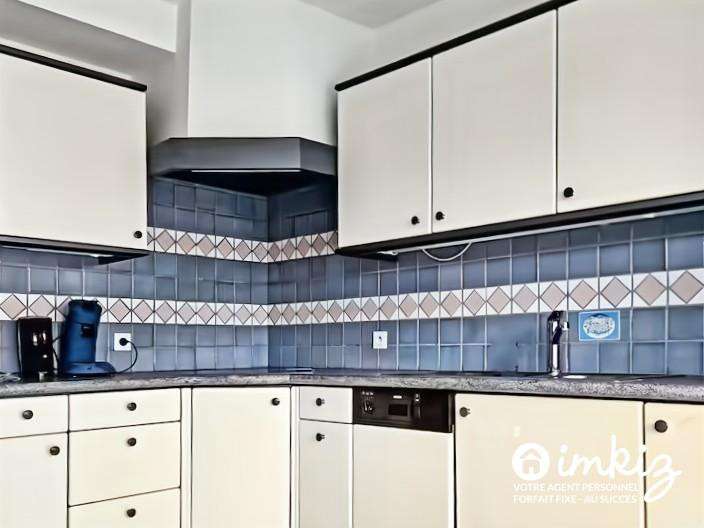 
                                                Vente
                                                 Maison familiale rénovée avec potentiel locatif