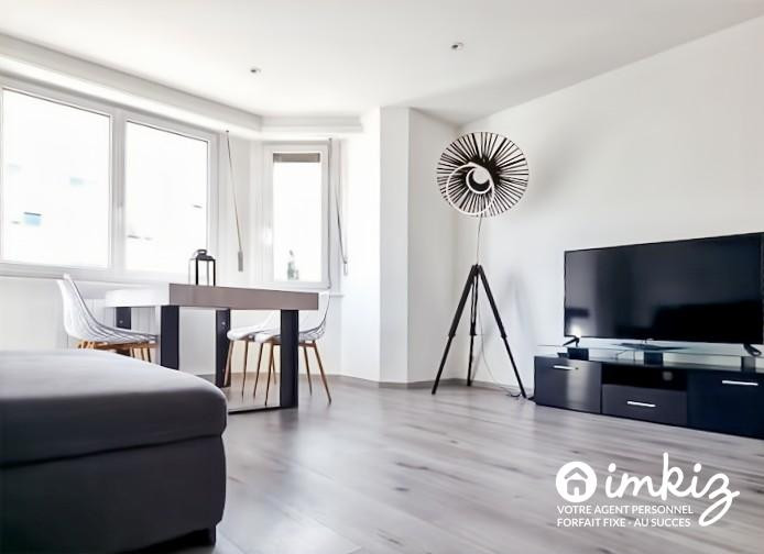 
                                                Vente
                                                 Maison familiale rénovée avec potentiel locatif