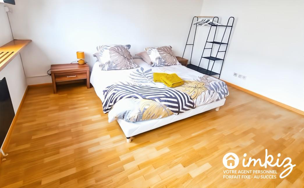 
                                                Vente
                                                 Maison familiale rénovée avec potentiel locatif