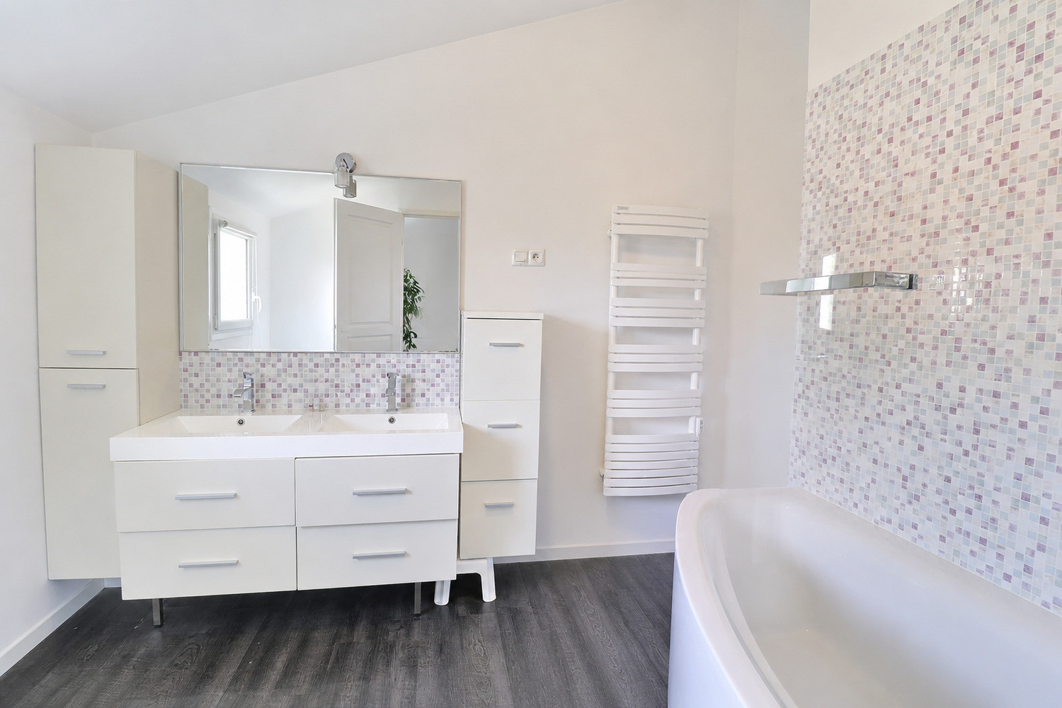 
                                                Vente
                                                 Maison familiale rénovée de 156 m² – 4 ch