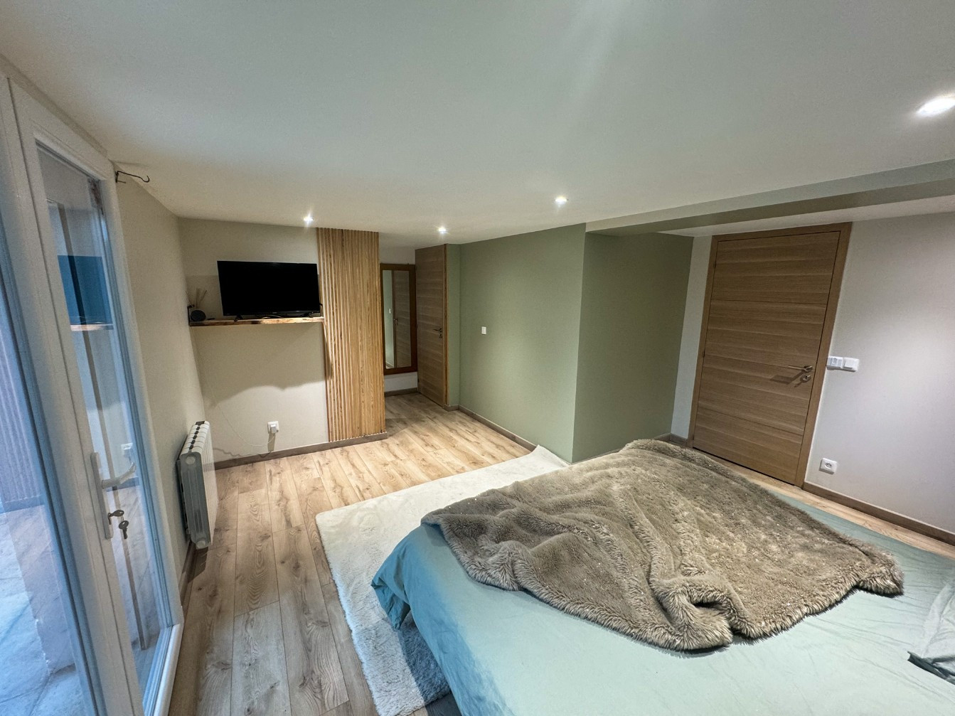 
                                                Vente
                                                 Maison Familiale RENOVEE de 170 M² avec jardin