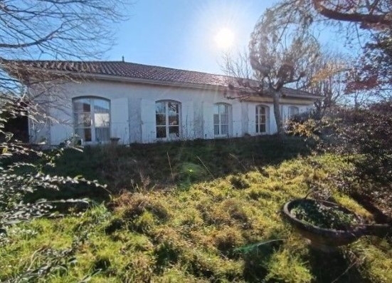 
                                                Vente
                                                 Maison familiale  Saint Loubès