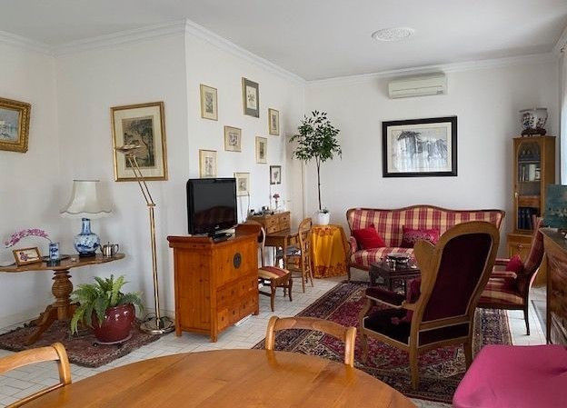 
                                                Vente
                                                 Maison familiale  Saint Loubès