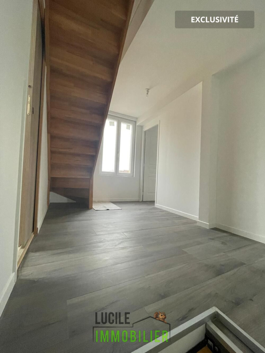 
                                                Vente
                                                 Maison familiale sans travaux