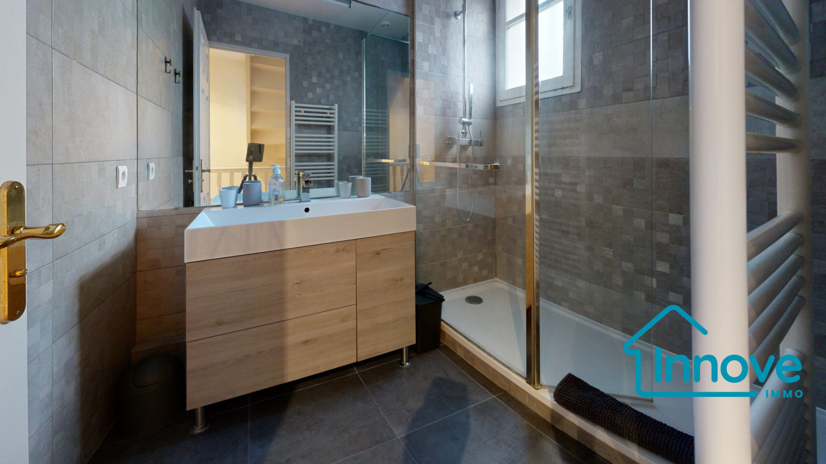 
                                                Vente
                                                 MAISON FAMILIALE SPACIEUSE