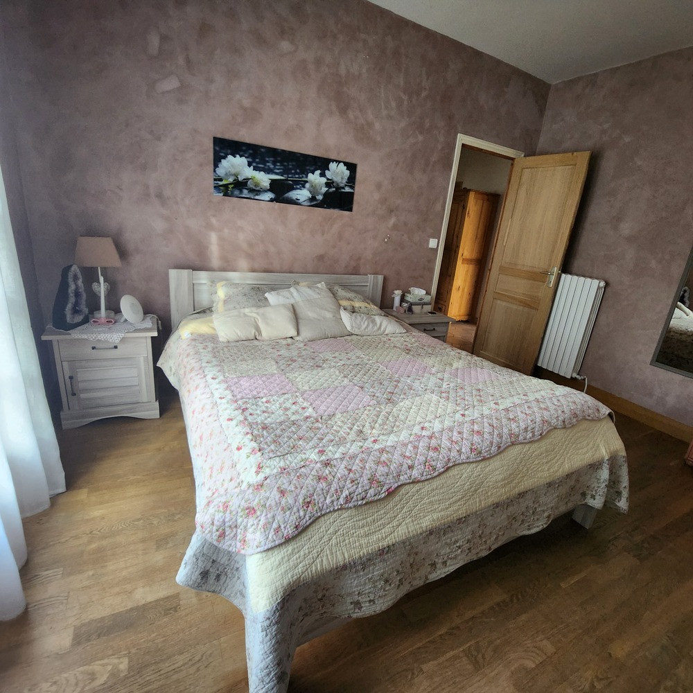 
                                                Vente
                                                 🏡 Maison familiale spacieuse de 160m²