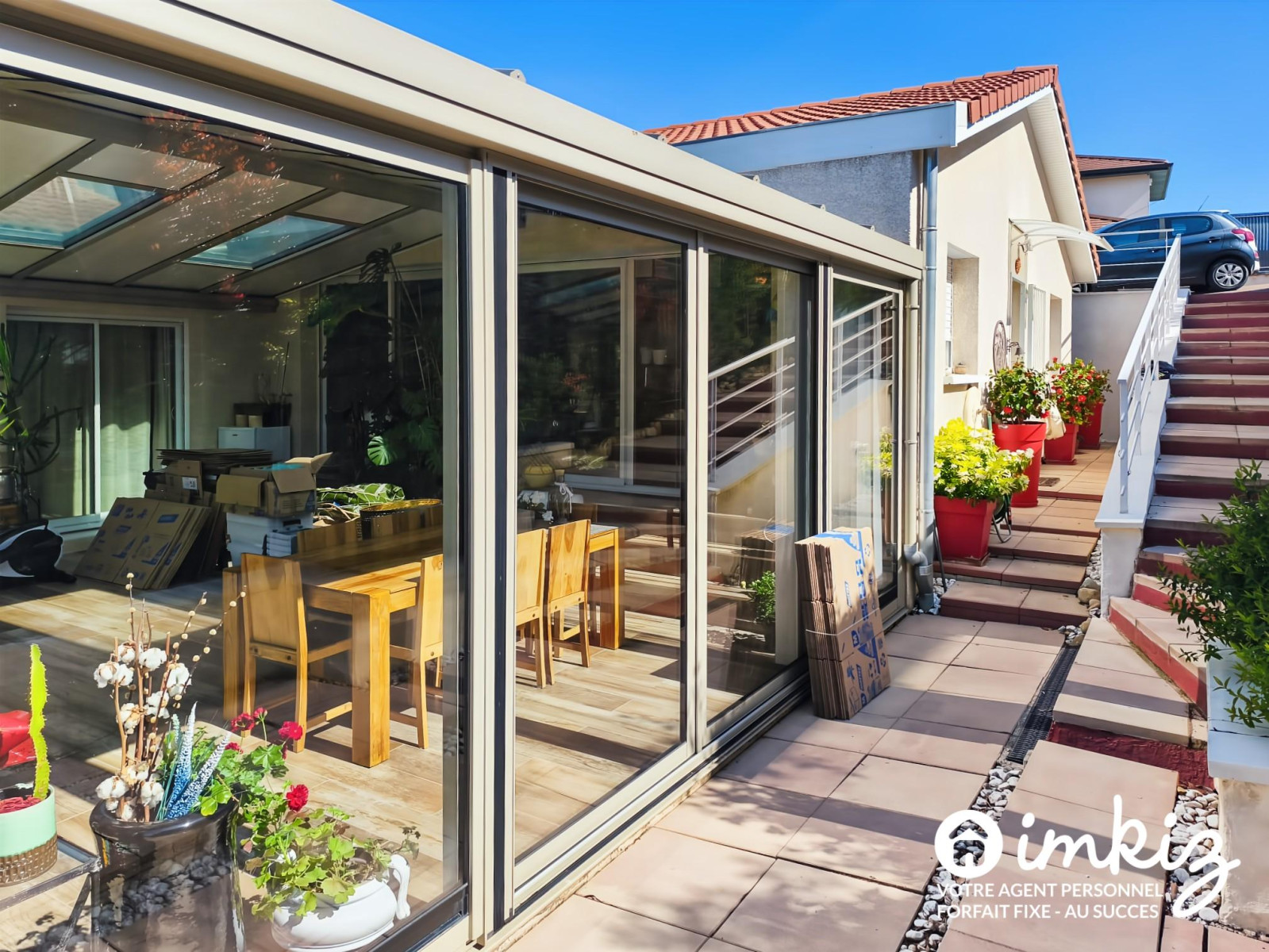 
                                                Vente
                                                 Maison familiale - Véranda lumineuse & piscine