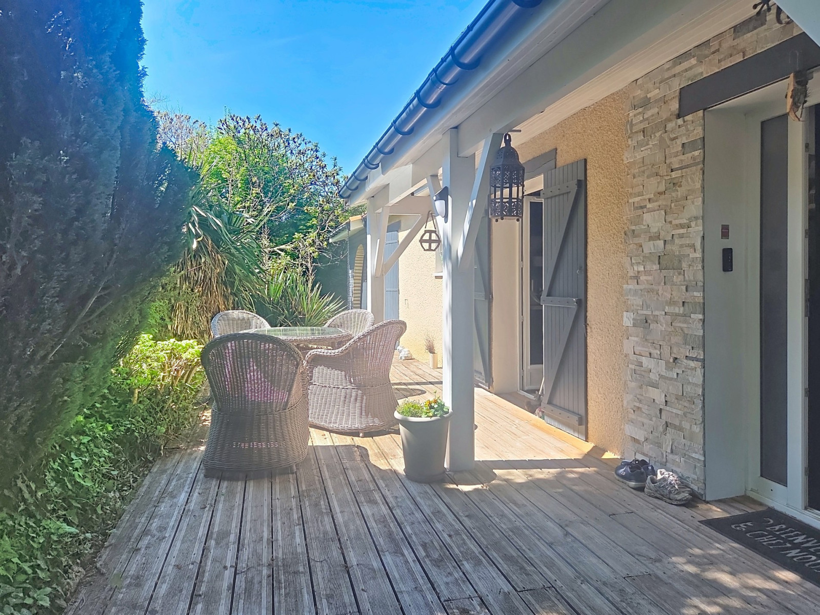 
                                                Vente
                                                 maison famille à Artigues-près-Bordeaux