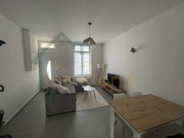 
                                                Location
                                                 MAISON FAUBOURG D'ISLE