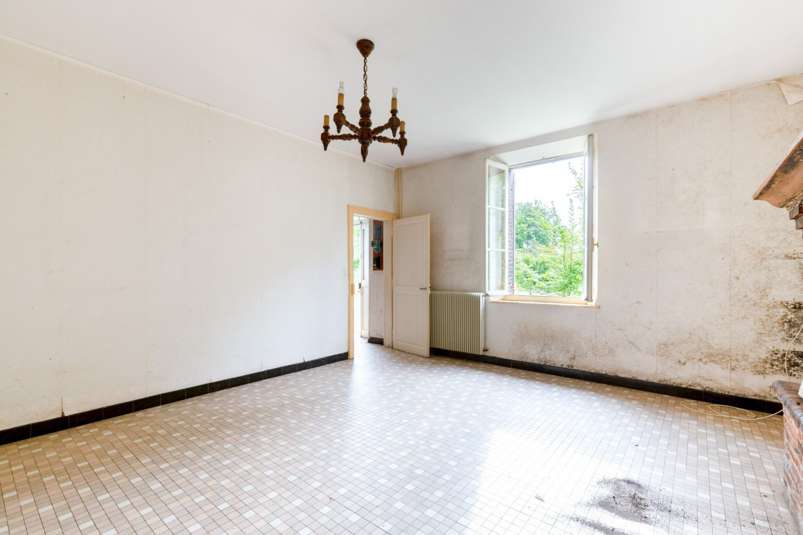 
                                                Vente
                                                 Maison forestière - 122 m² - Senonches (28)