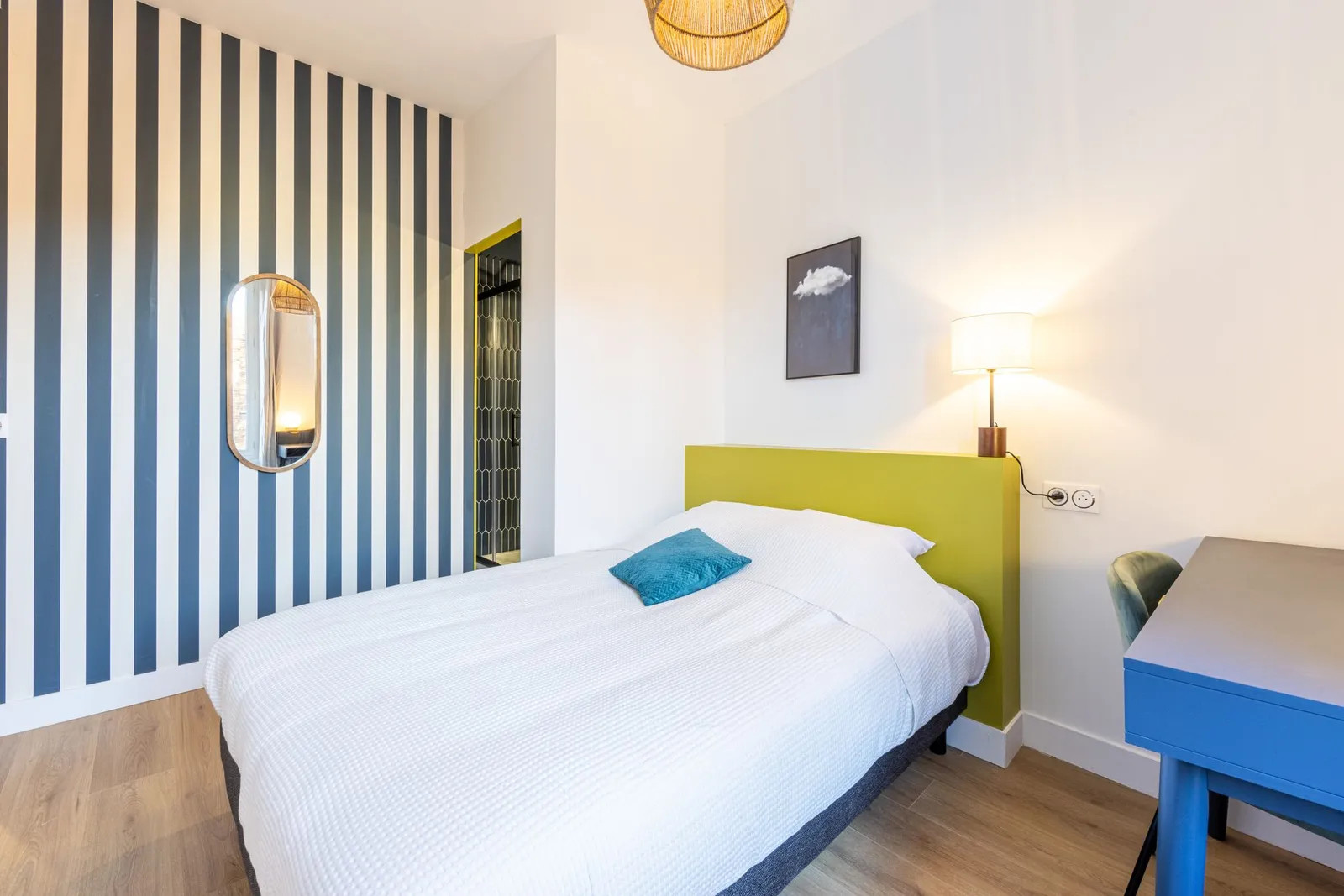 
                                                Colocation
                                                 Maison  HELIOS - Chambre 13.6m² - Courbevoie - 1075€/mois CC