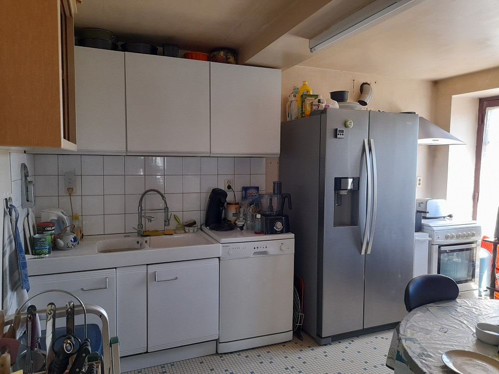 
                                                Vente
                                                 Maison indépendante avec grande grange et belle v