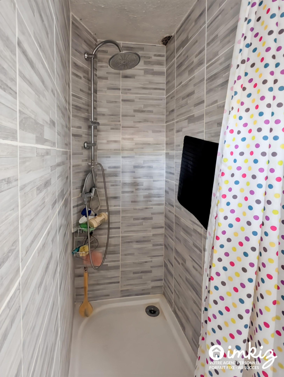 
                                                Vente
                                                 Maison individuelle 6 pièces 104 m² avec piscine