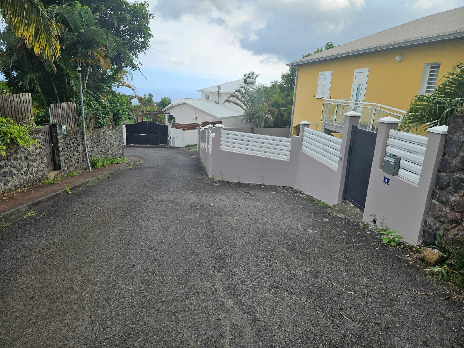 
                                                Location
                                                 Maison individuelle