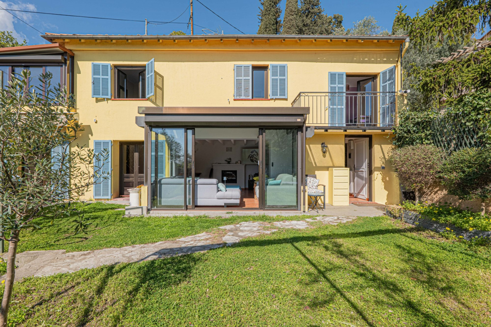 
                                                Vente
                                                 MAISON INDIVIDUELLE AU CALME ABOSLU