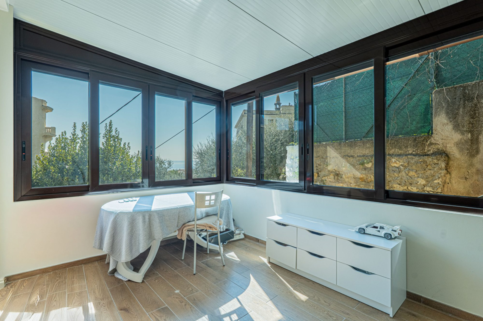 
                                                Vente
                                                 MAISON INDIVIDUELLE AU CALME ABOSLU