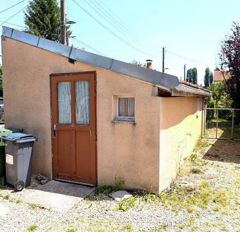 
                                                Location
                                                 Maison individuelle au calme rénovée à neuf.