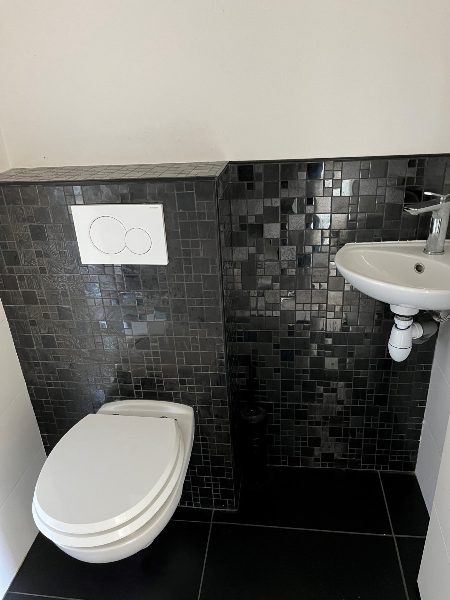 
                                                Vente
                                                 MAISON INDIVIDUELLE AVEC JARDIN - LYON 8
