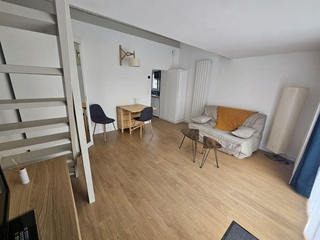
                                                Location
                                                 Maison individuelle meublée avec jardinet