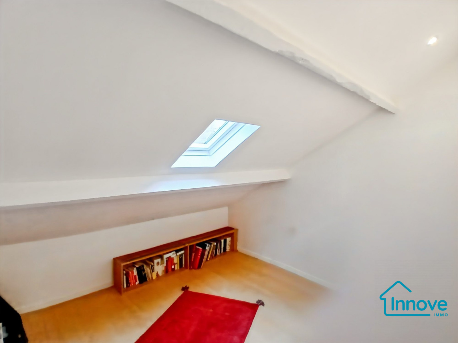 
                                                Vente
                                                 Maison individuelle Viroflay rive droite avec dépendance