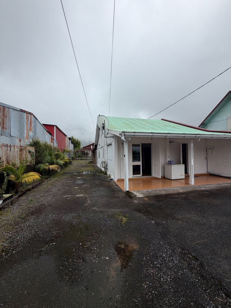 
                                                Vente
                                                 Maison  La Plaine-des-Palmistes. 140M2