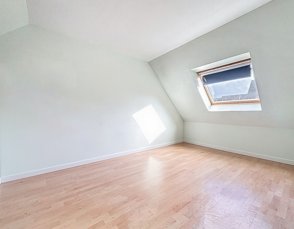 
                                                Vente
                                                 MAISON LIBRE 4/5 CHAMBRES VIE DE PLAIN PIED 