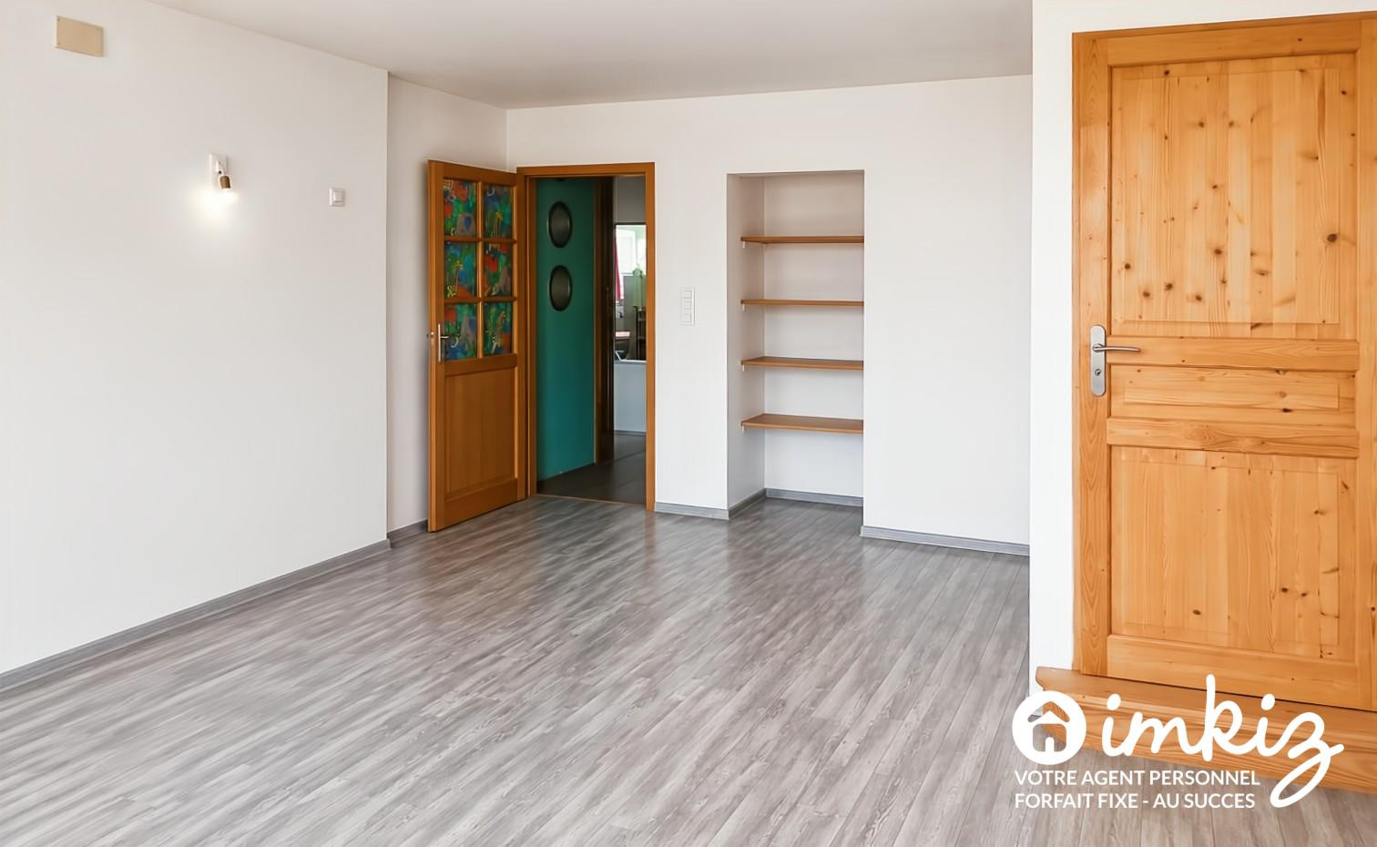 
                                                Vente
                                                 Maison lorraine rénovée 9 pièces