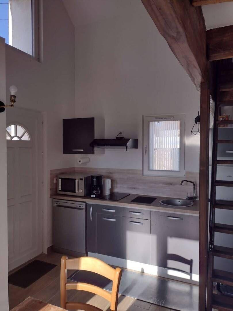 
                                                Location
                                                 Maison lumineuse 29m2 +70m2 terr/jardin, 2 parking