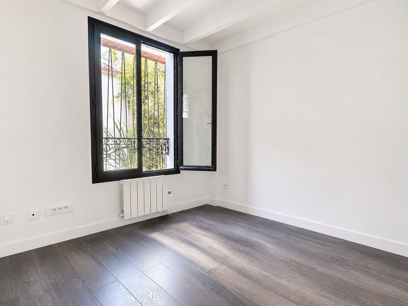 
                                                Vente
                                                 Maison lumineuse 3 pièces avec terrasse