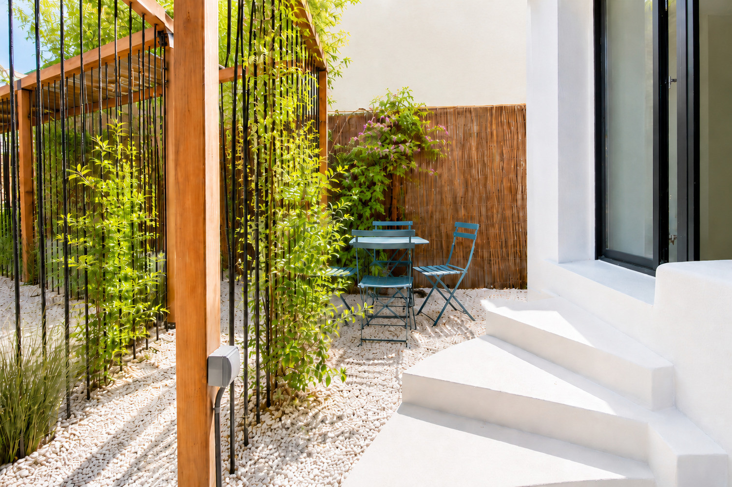 
                                                Vente
                                                 Maison lumineuse 3 pièces avec terrasse