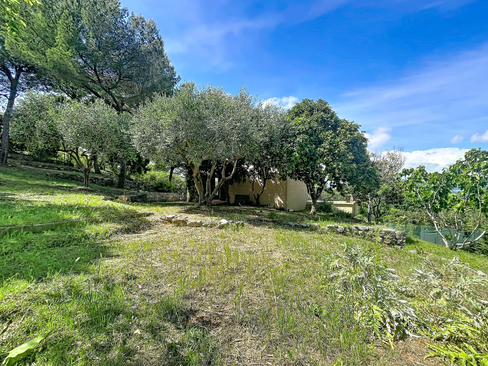 
                                                Vente
                                                 Maison  - Maison individuelle  - 4 pièces  - 145.0 m²