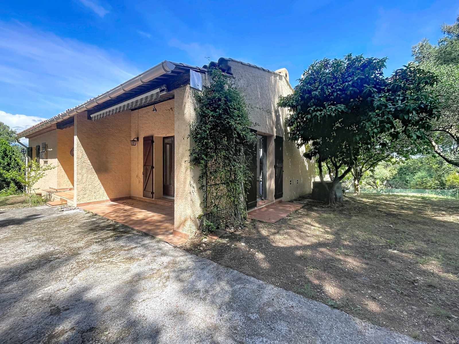 
                                                Vente
                                                 Maison  - Maison individuelle  - 4 pièces  - 145.0 m²